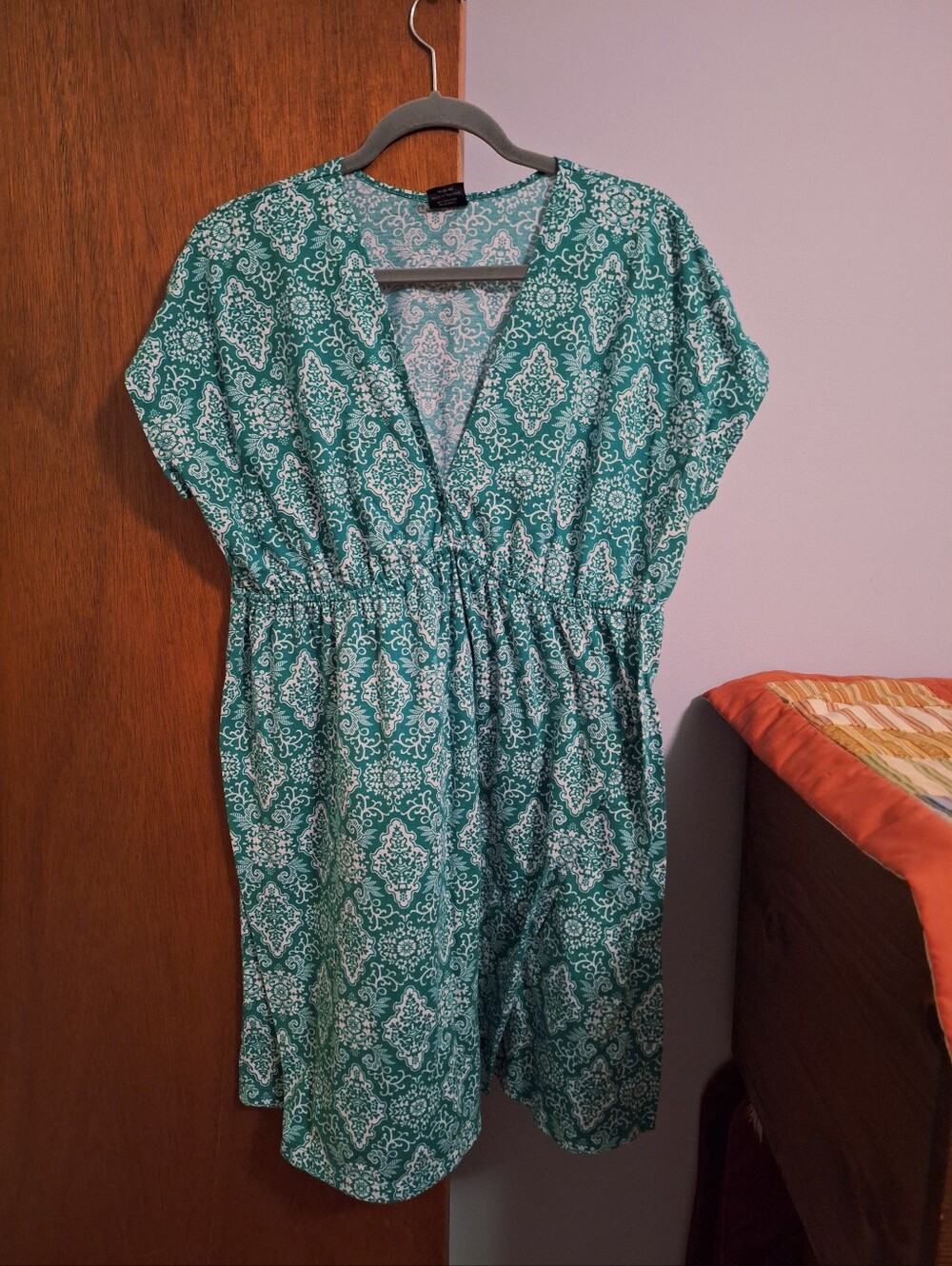 Final Price** Faded Glory Green White Patterned V-Neck Cover Up Women's Size XL